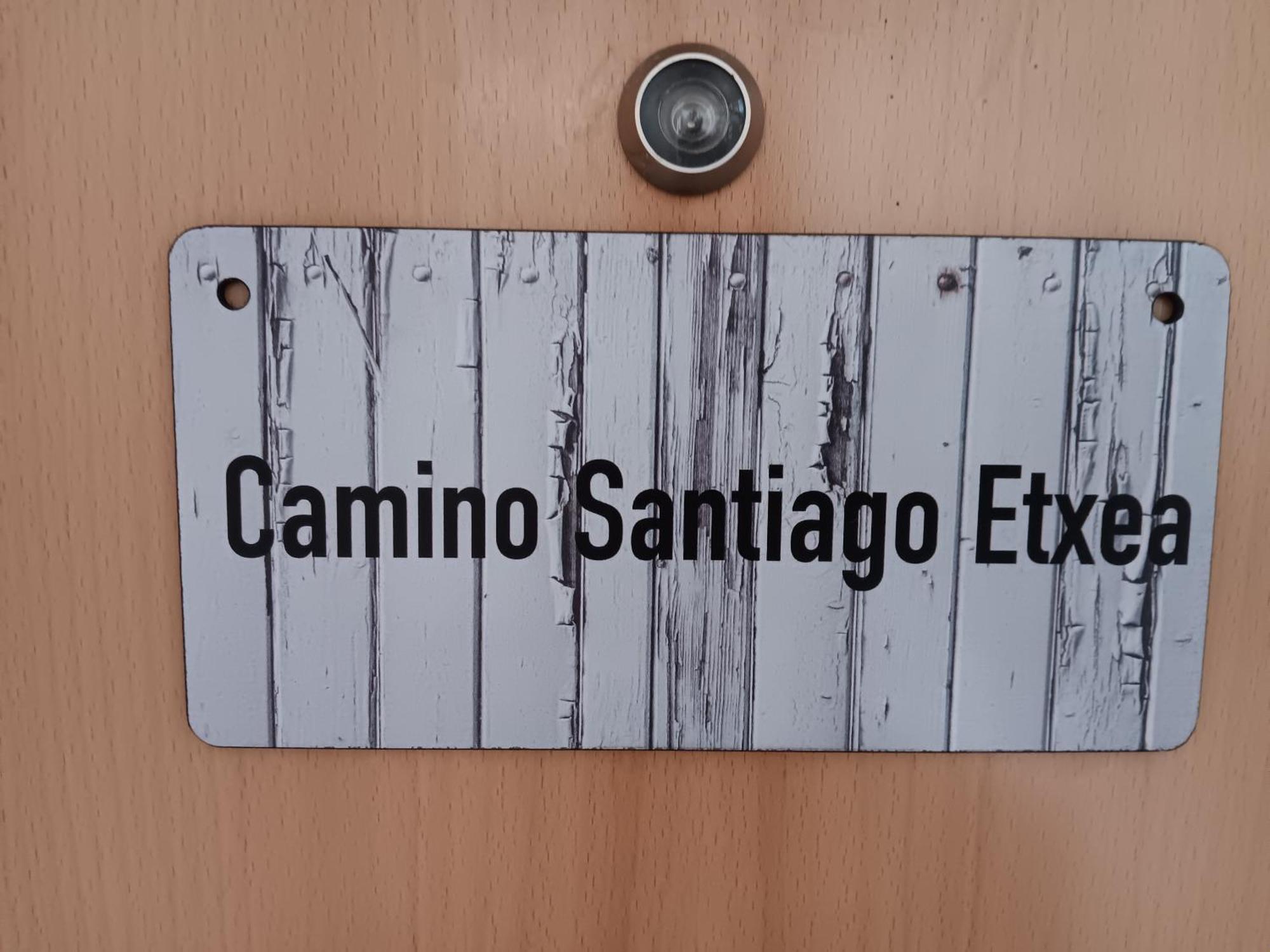 Camino Santiago Etxea Apartment Jaca Bagian luar foto